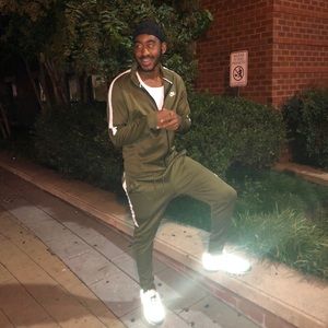 Meet your Posher, Keith